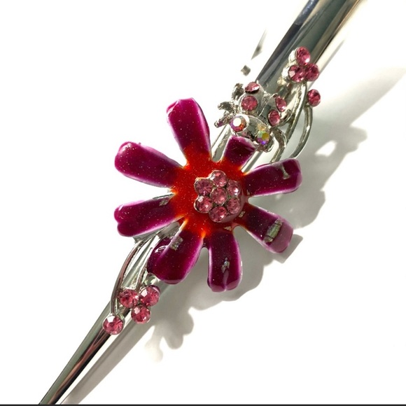 Updo Alligator Hair Clip Ladybug On Flower 5” - Picture 3 of 5